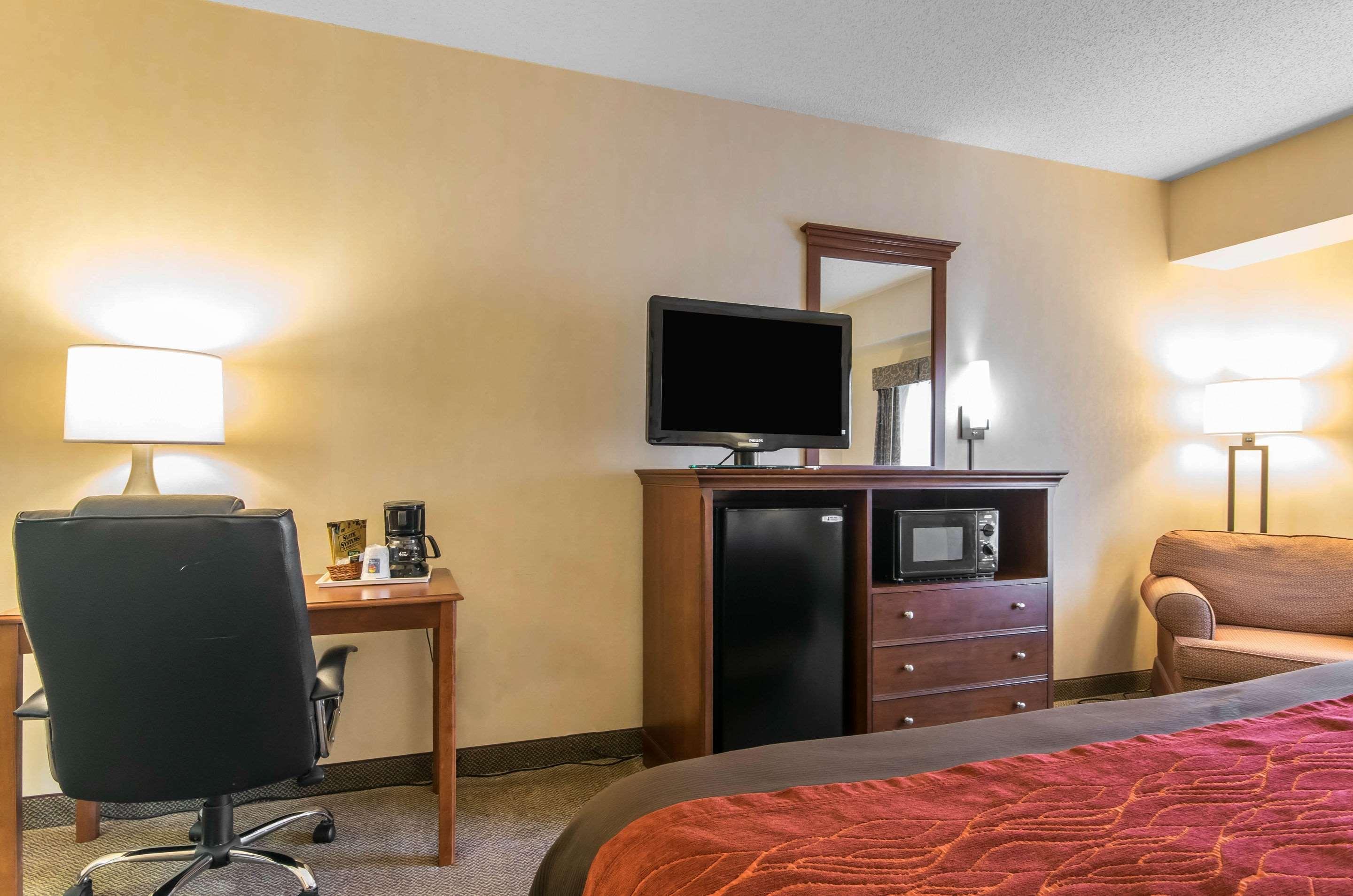 Comfort Inn & Suites Morehead Exterior photo