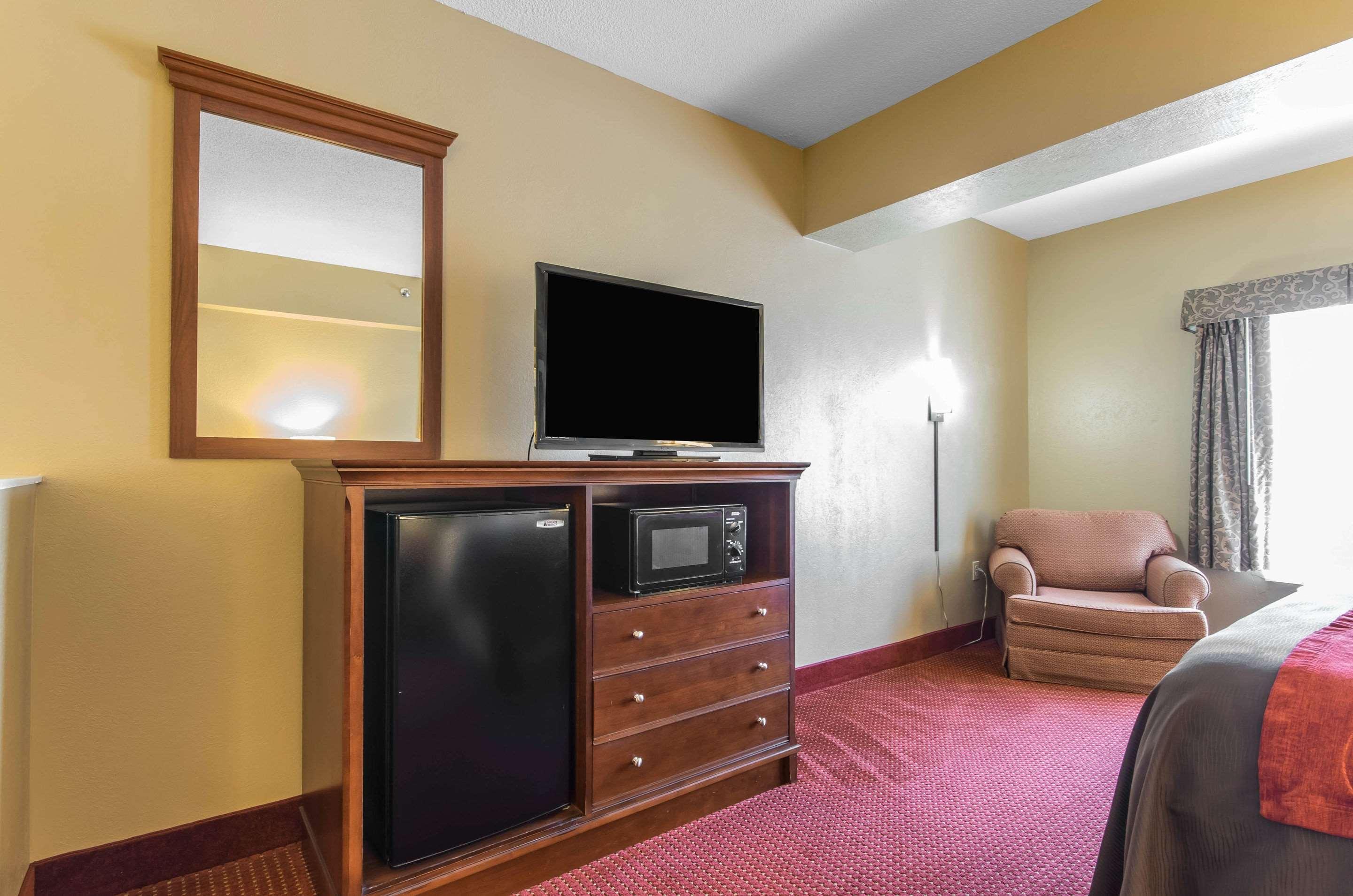 Comfort Inn & Suites Morehead Exterior photo
