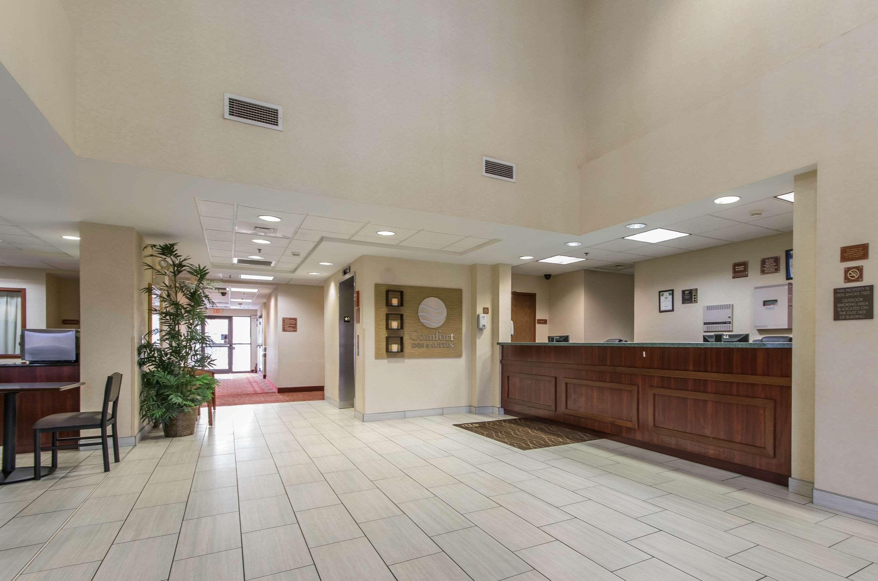 Comfort Inn & Suites Morehead Exterior photo